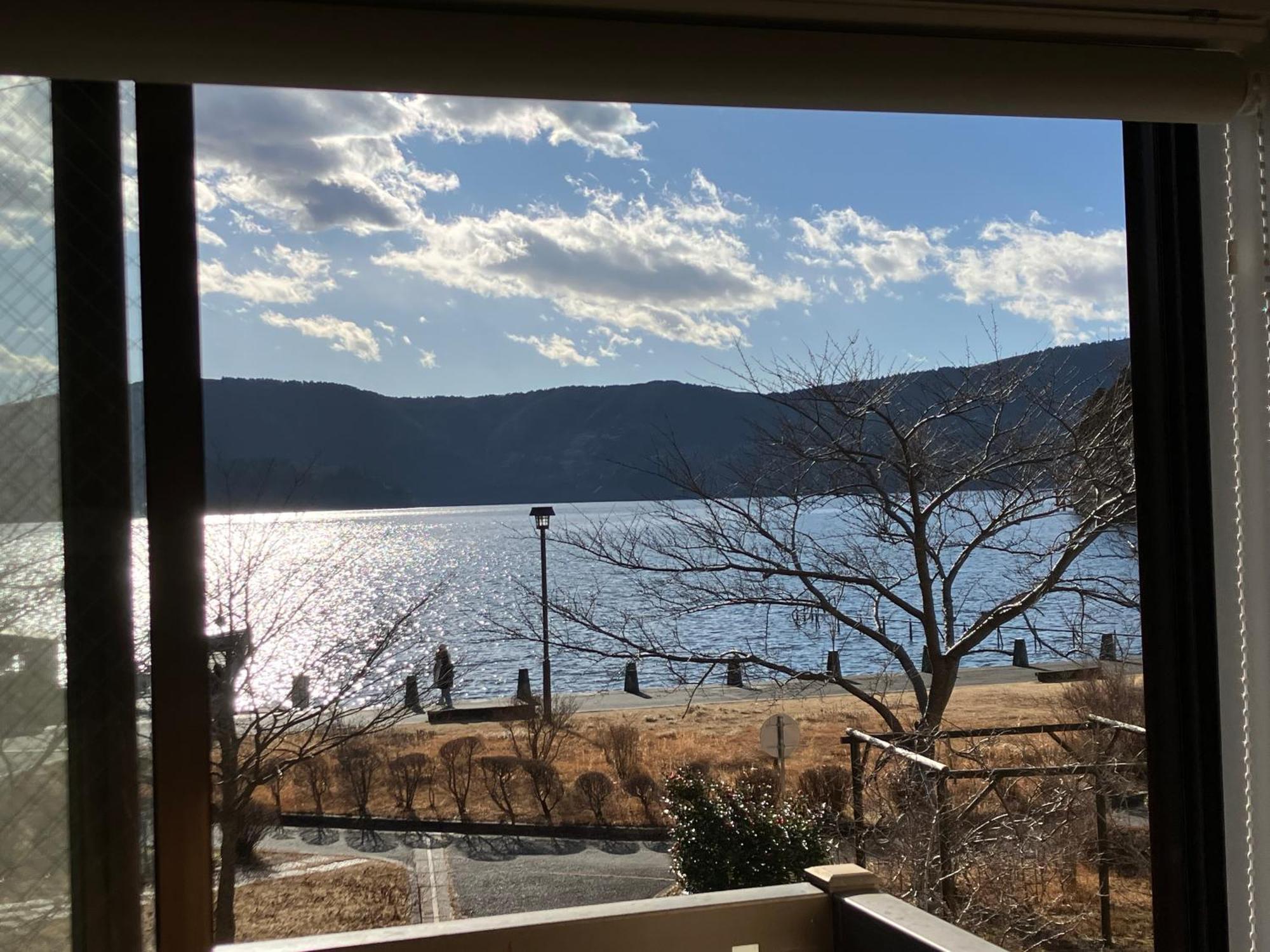 Lake Side Inn Mirahakone Buitenkant foto